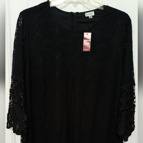 New Black Lace Midi Dress / Size 2X - Picture 1 of 3